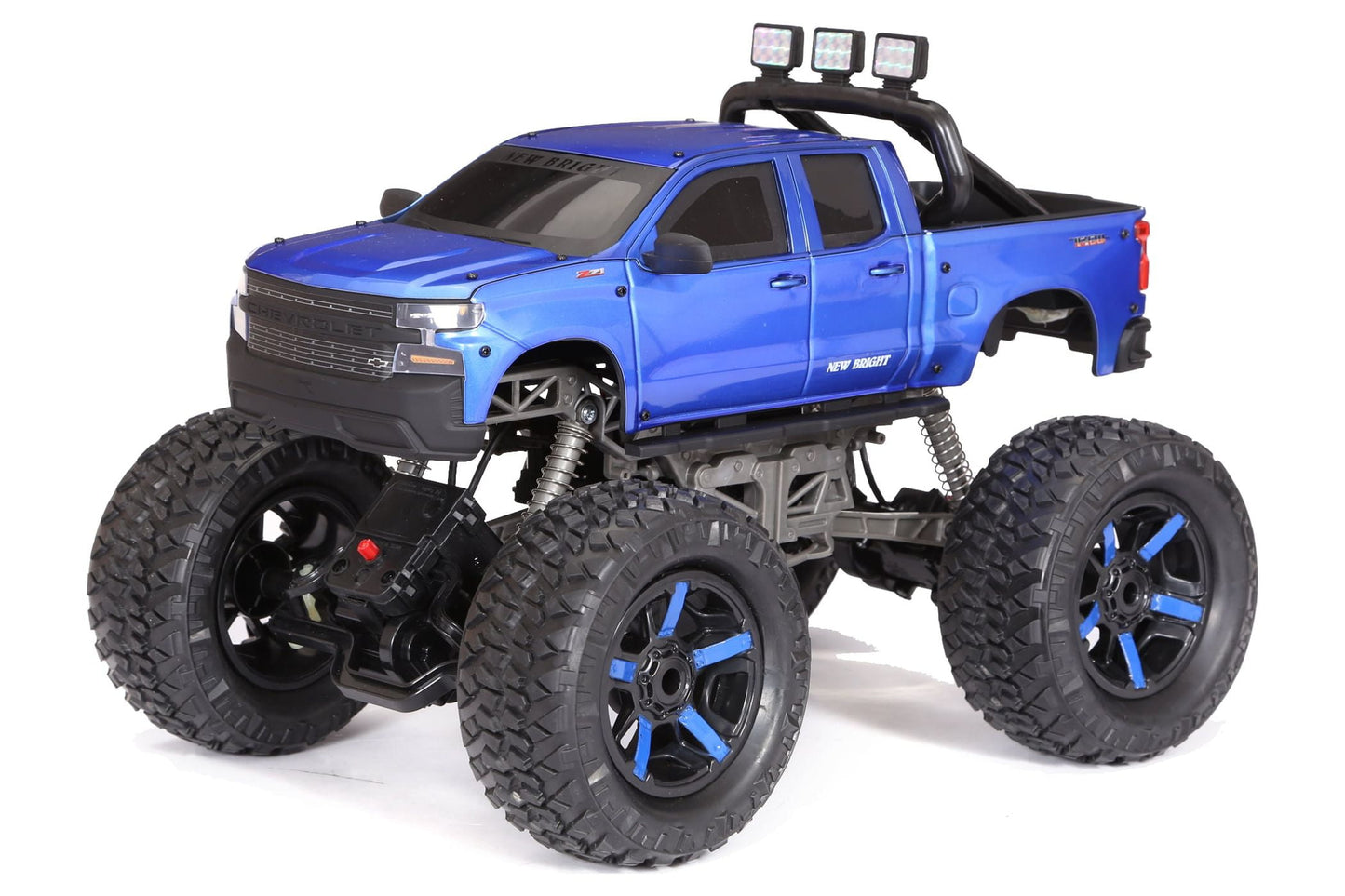 Battery Remote Control Chevrolet Silverado Heavy Metal 4X4 Truck 21062U-B Blue