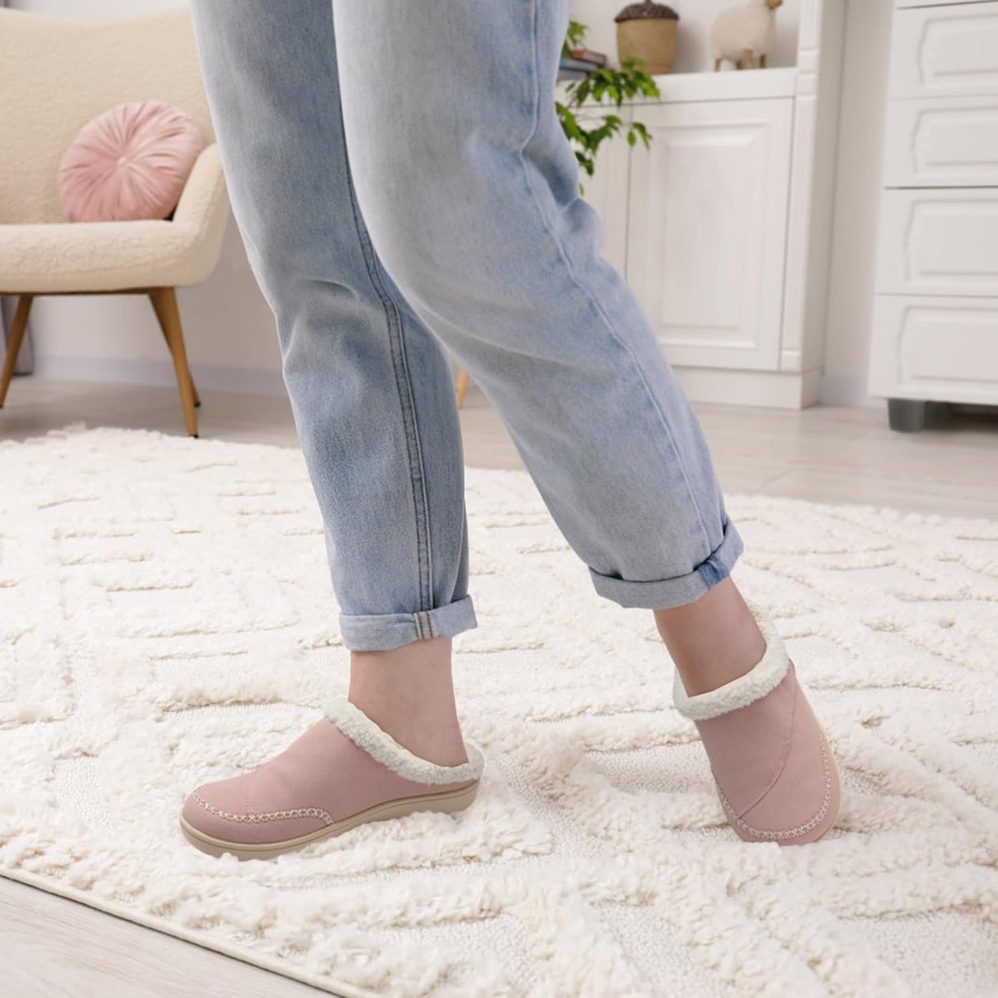 Womens Slippers Wide Diabetic Slippers Memory Foam House Slippers Adjustable Arthritis Edema House Shoes Indoor Outdoor Slippers